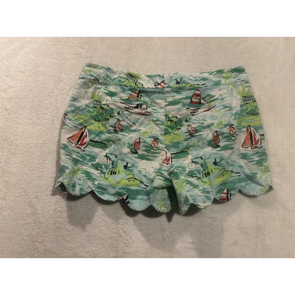 Crown & Ivy Shorts Women's 10 Scenic Print Summer Sailboat Scallop Trim - Picture 8 of 9